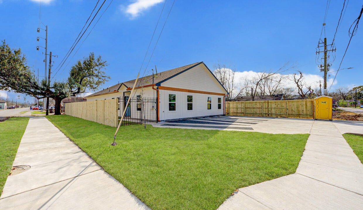 _CRP8726_27_28_29_30